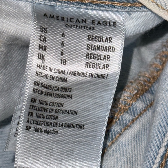 American Eagle Distressed Mom Jeans - Picture 5 of 6